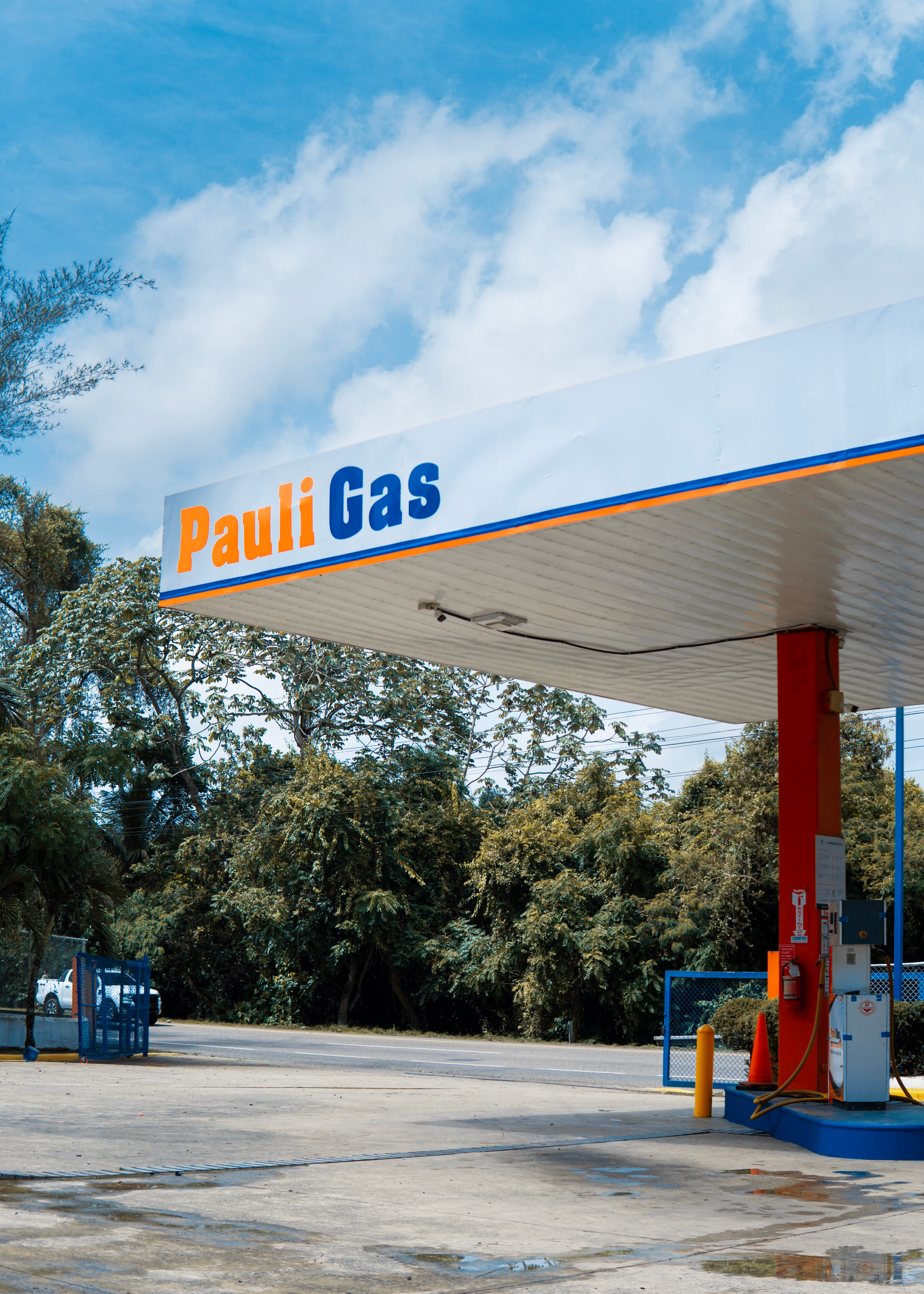 Estación Pauli Gas vista desde la calle